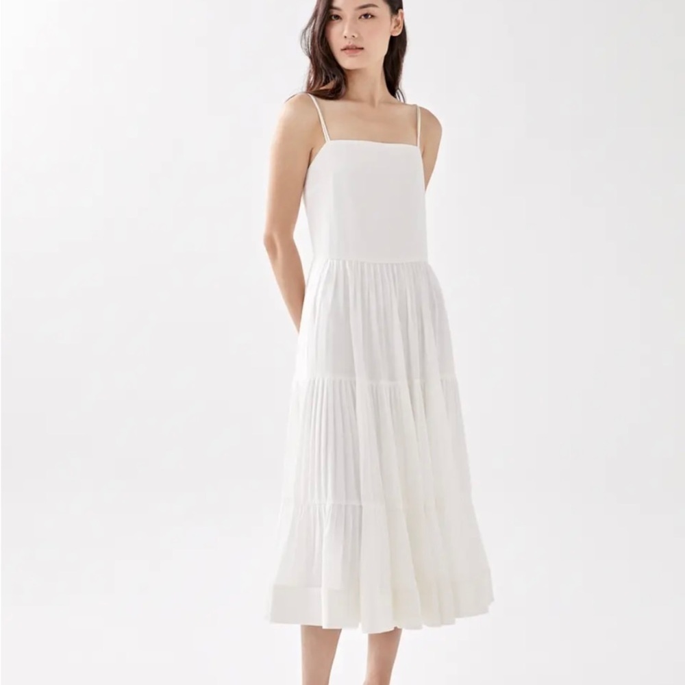 BEAUTIFUL  DRESS!!!!!!